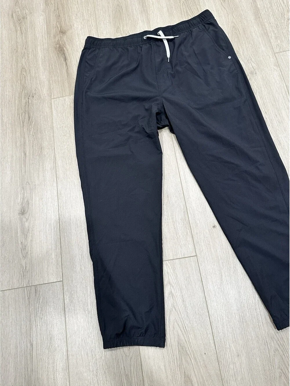 Vuori Kore Jogger Men's 2XL XXL Black Lined Performance Stretch V456